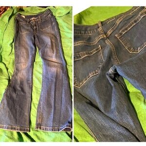GAP '70s Flare High-Rise denim jeans 6 R